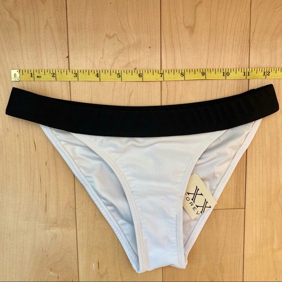 Size S•Black & White Elasticated Waistband Bottom Swimwear•Forever 21 - Picture 4 of 5